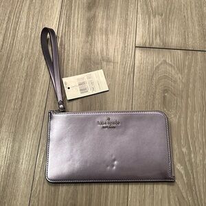 ♠️ kate spade ♠️ - Lucy Medium Wristlet (L-zip)